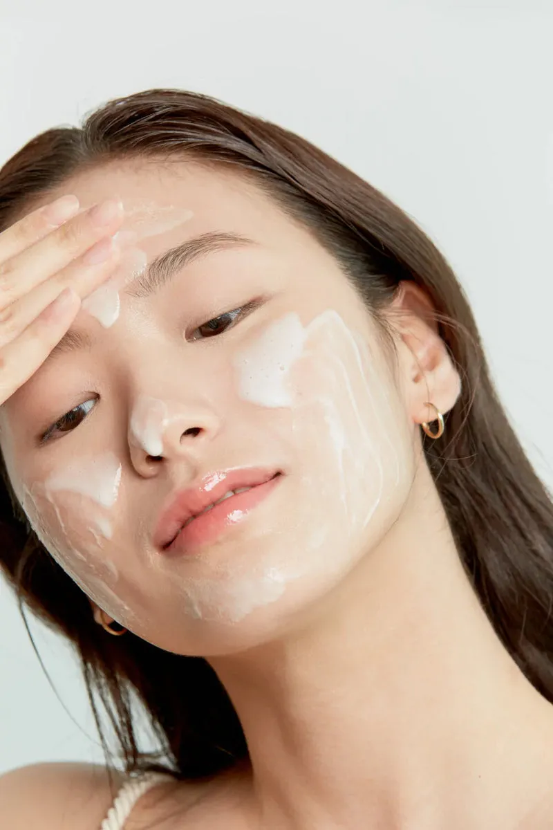 AXIS Y Quinoa One Step Balanced Gel Cleanser غسول البشرة لازالة المكياج والتنظيف اليومي من اكسز واي