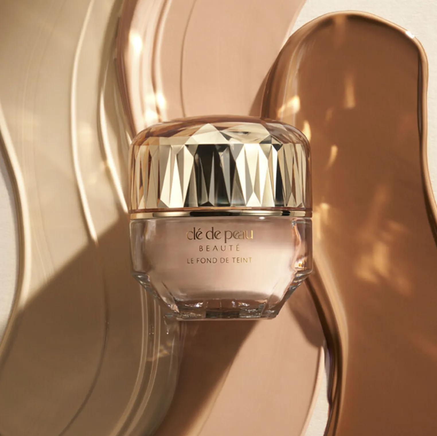 Clé de Peau Beauté The Foundation SPF 22