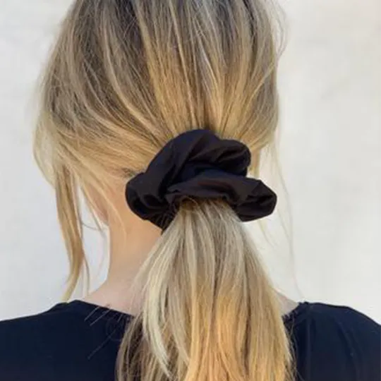 Douceur Soft Hair Scrunchie