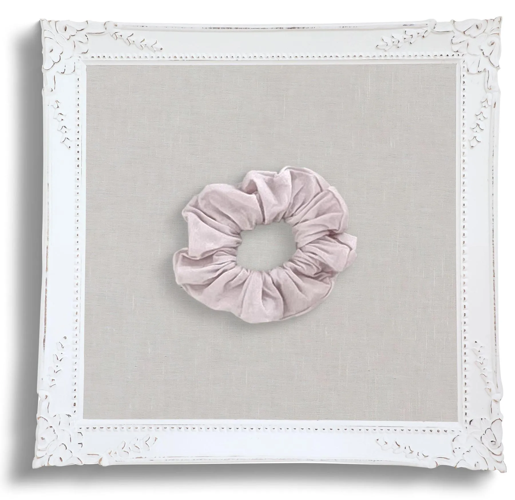 Douceur Soft Hair Scrunchie