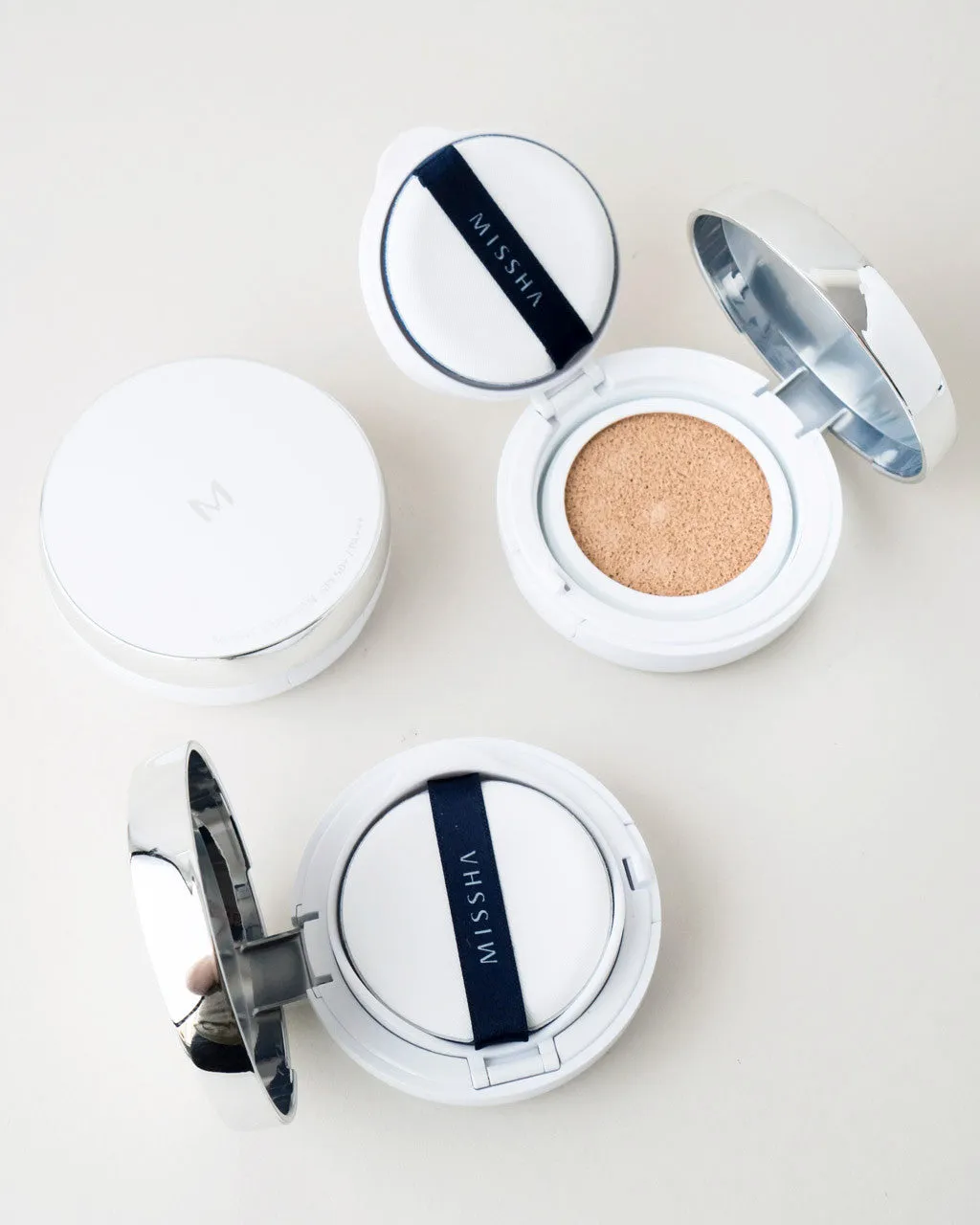 M Magic Cushion SPF50 /PA   