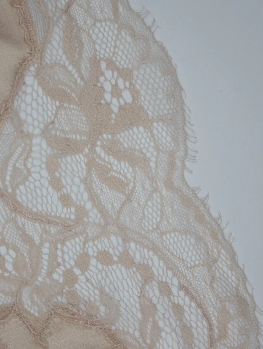 Signature Lace Balcony Bra Curve - Blush